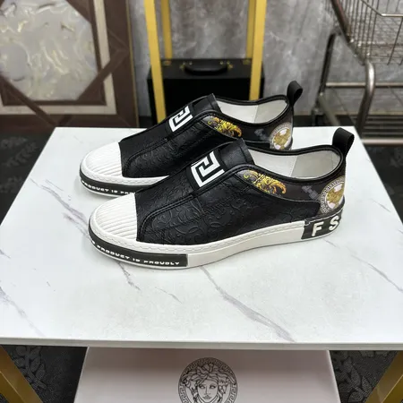 ヴェルサーチ カジュアルシューズ