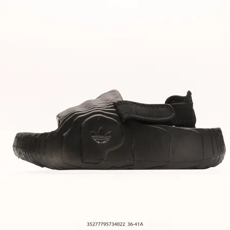 アディダス スリッパ