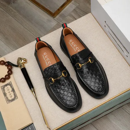 グッチ ビジネスシューズ
