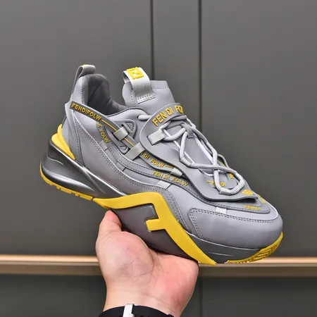 フェンディ スニーカー