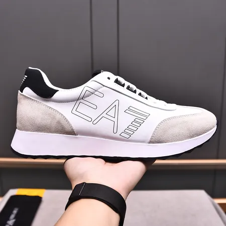 アルマーニ スニーカー