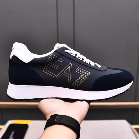 アルマーニ スニーカー