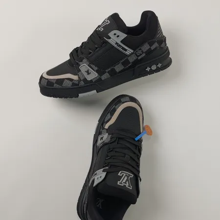 ルイヴィトン カジュアルシューズ