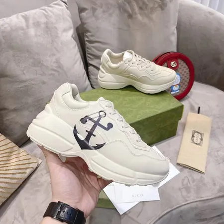 グッチ スニーカー