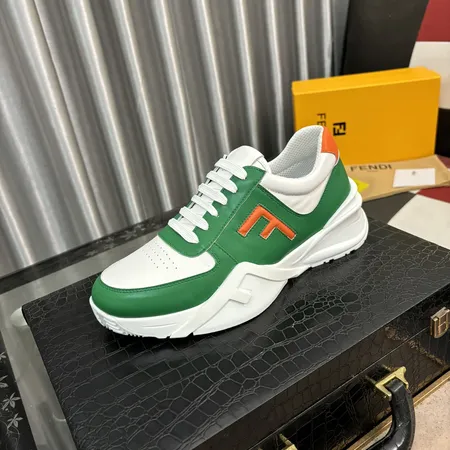 フェンディ スニーカー