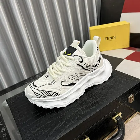 フェンディ スニーカー