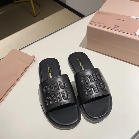 ミュウミュウ スリッパ