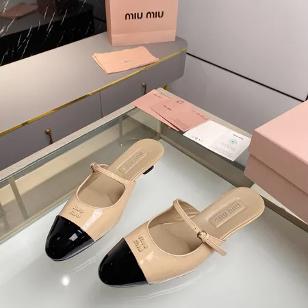 ミュウミュウ スリッパ