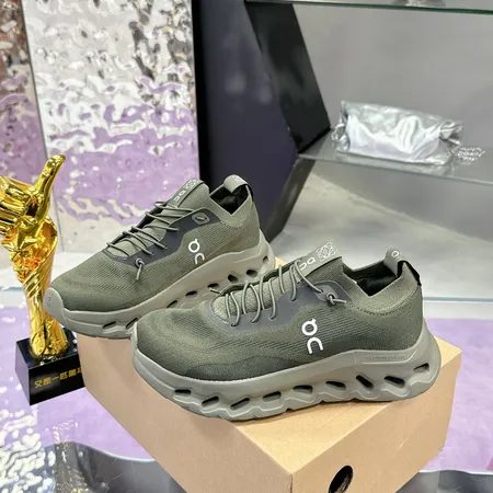 ロエベ スニーカー