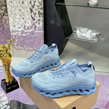 ロエベ スニーカー