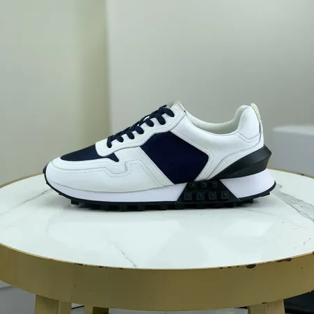 ジバンシィ カジュアルシューズ