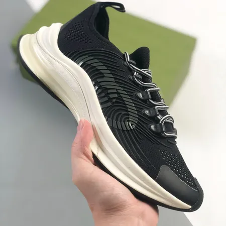 グッチ スニーカー