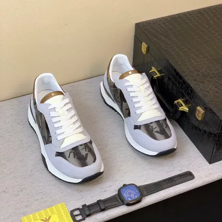 アルマーニ スニーカー