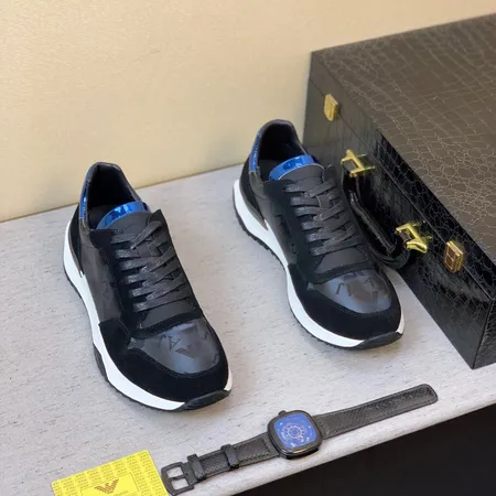 アルマーニ スニーカー