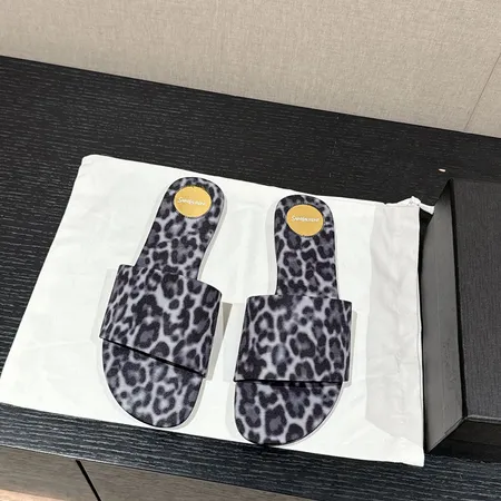 イブサンローラン スリッパ