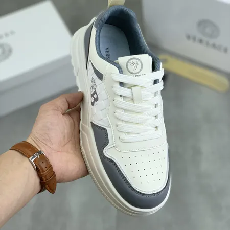 ヴェルサーチ カジュアルシューズ