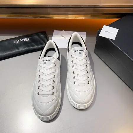 ジバンシィ カジュアルシューズ