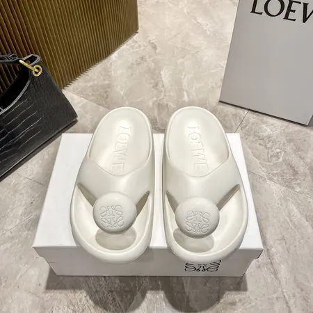 ロエベ スリッパ