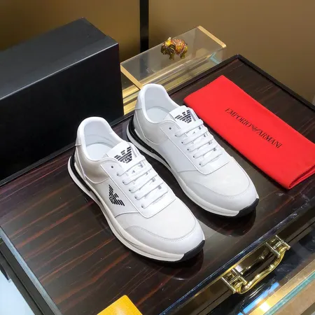 アルマーニ スニーカー