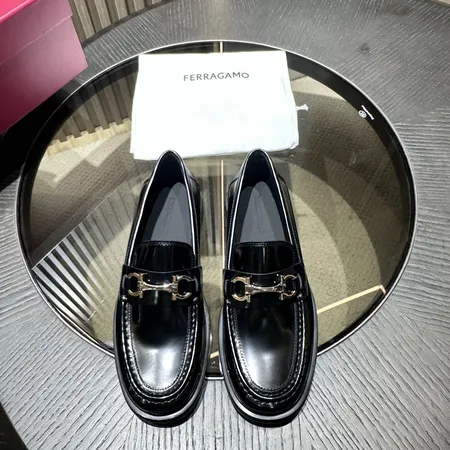 フェラガモ ビジネスシューズ