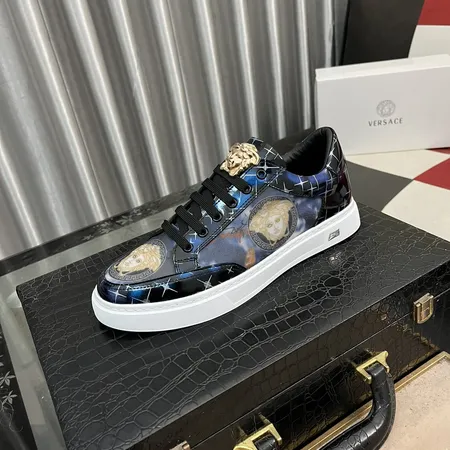 ヴェルサーチ カジュアルシューズ