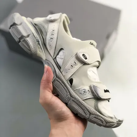 バレンシアガ サンダル