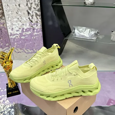 ロエベ スニーカー