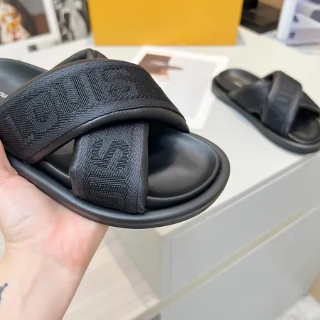 ルイヴィトン スリッパ