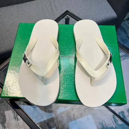 グッチ スリッパ