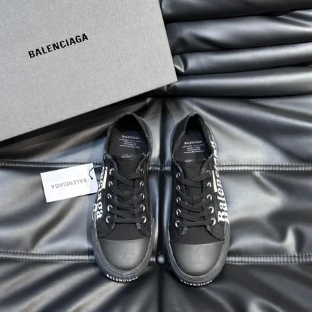 バレンシアガ カジュアルシューズ