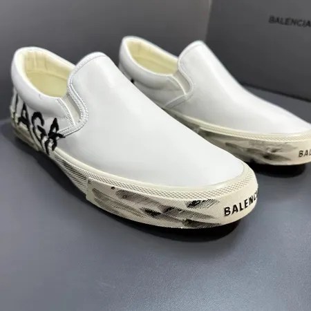 バレンシアガ カジュアルシューズ