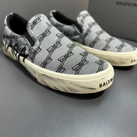 バレンシアガ カジュアルシューズ