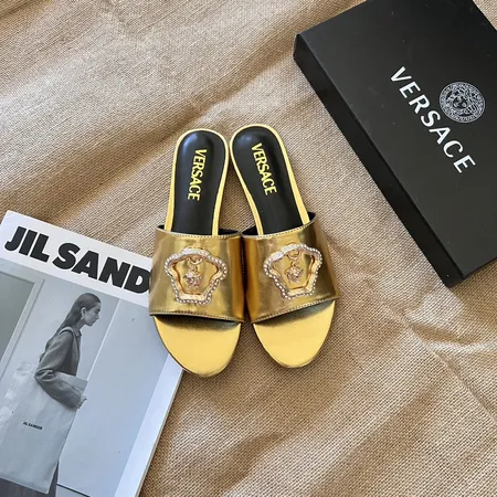 ヴェルサーチ スリッパ