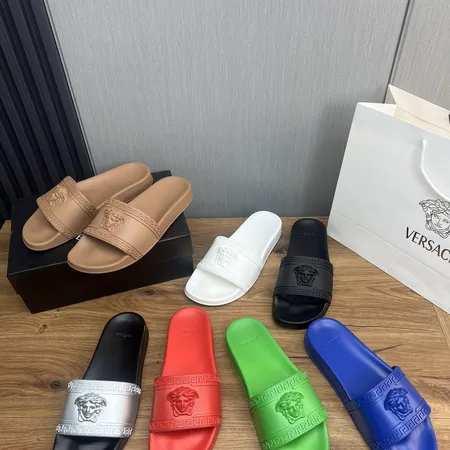 ヴェルサーチ スリッパ