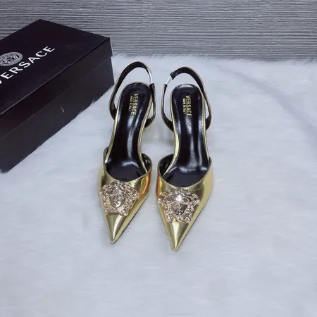 ヴェルサーチ サンダル