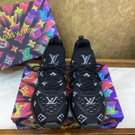 ルイヴィトン スニーカー