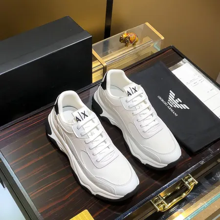 アルマーニ スニーカー