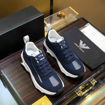 アルマーニ カジュアルシューズ