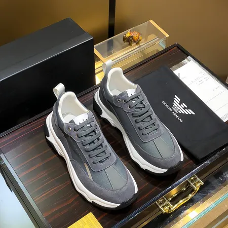 アルマーニ カジュアルシューズ