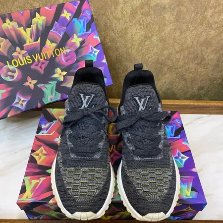 ルイヴィトン スニーカー