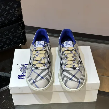 バーバリー ス スニーカー