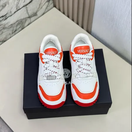 ヴェルサーチ カジュアルシューズ