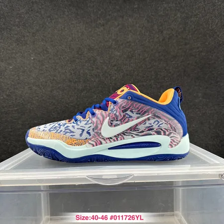 ナイキ スニーカー