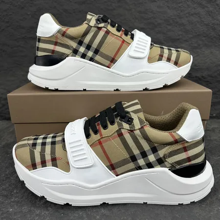 バーバリー ス カジュアルシューズ