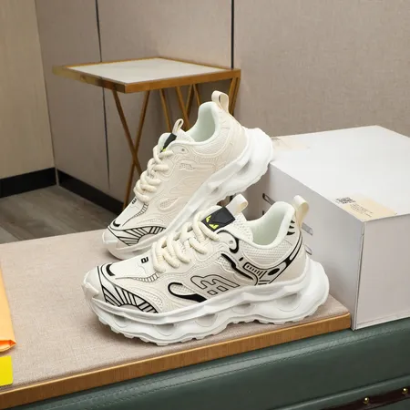 フェンディ スニーカー