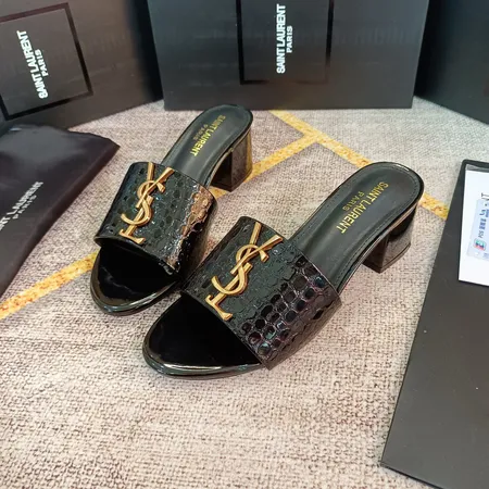 イブサンローラン スリッパ