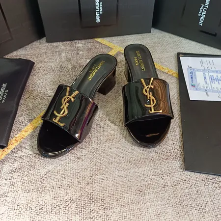 イブサンローラン スリッパ