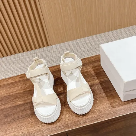 クロエ サンダル