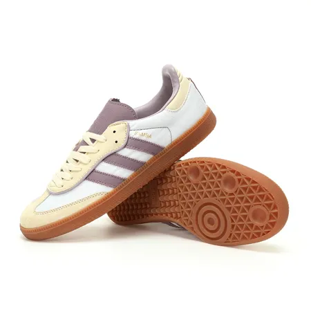 アディダス カジュアルシューズ