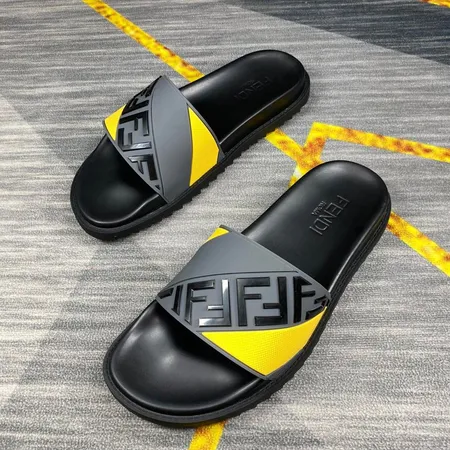 フェンディ スリッパ